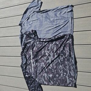 Bundle Of 2 XL Under Armour Men's Camouflage Gray And Camo Black T-Shirts